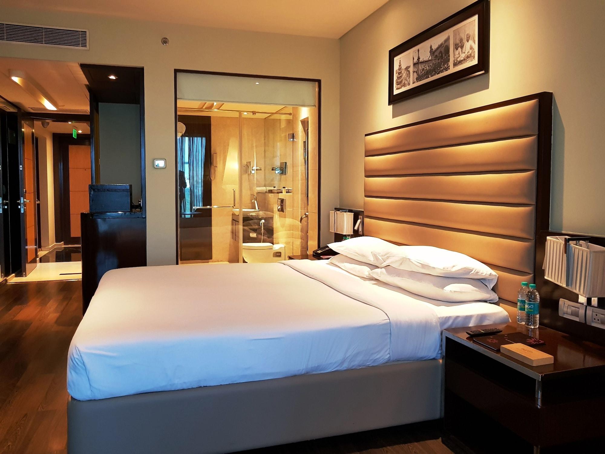 Vivanta Hyderabad, Begumpet Ngoại thất bức ảnh A room at the Taj Bengal