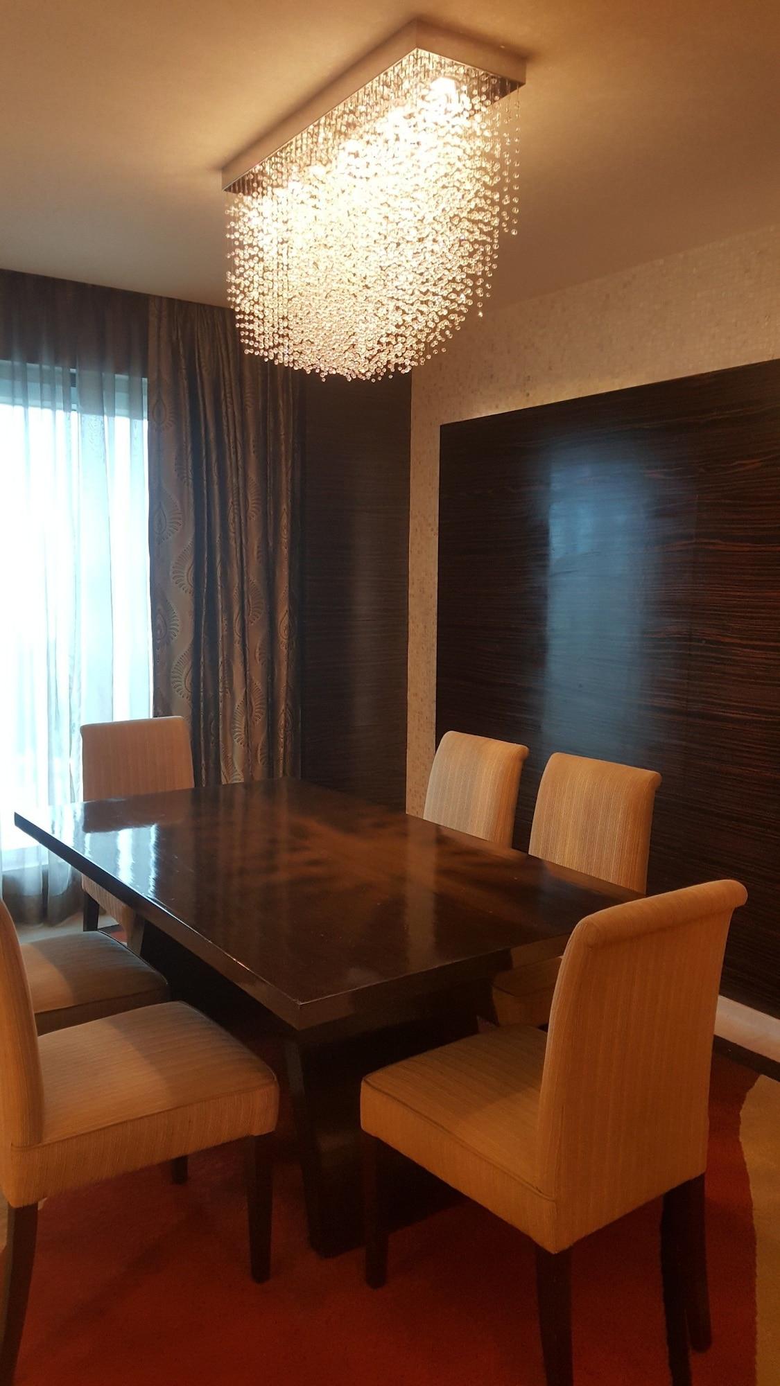 Vivanta Hyderabad, Begumpet Ngoại thất bức ảnh A meeting room at the hotel