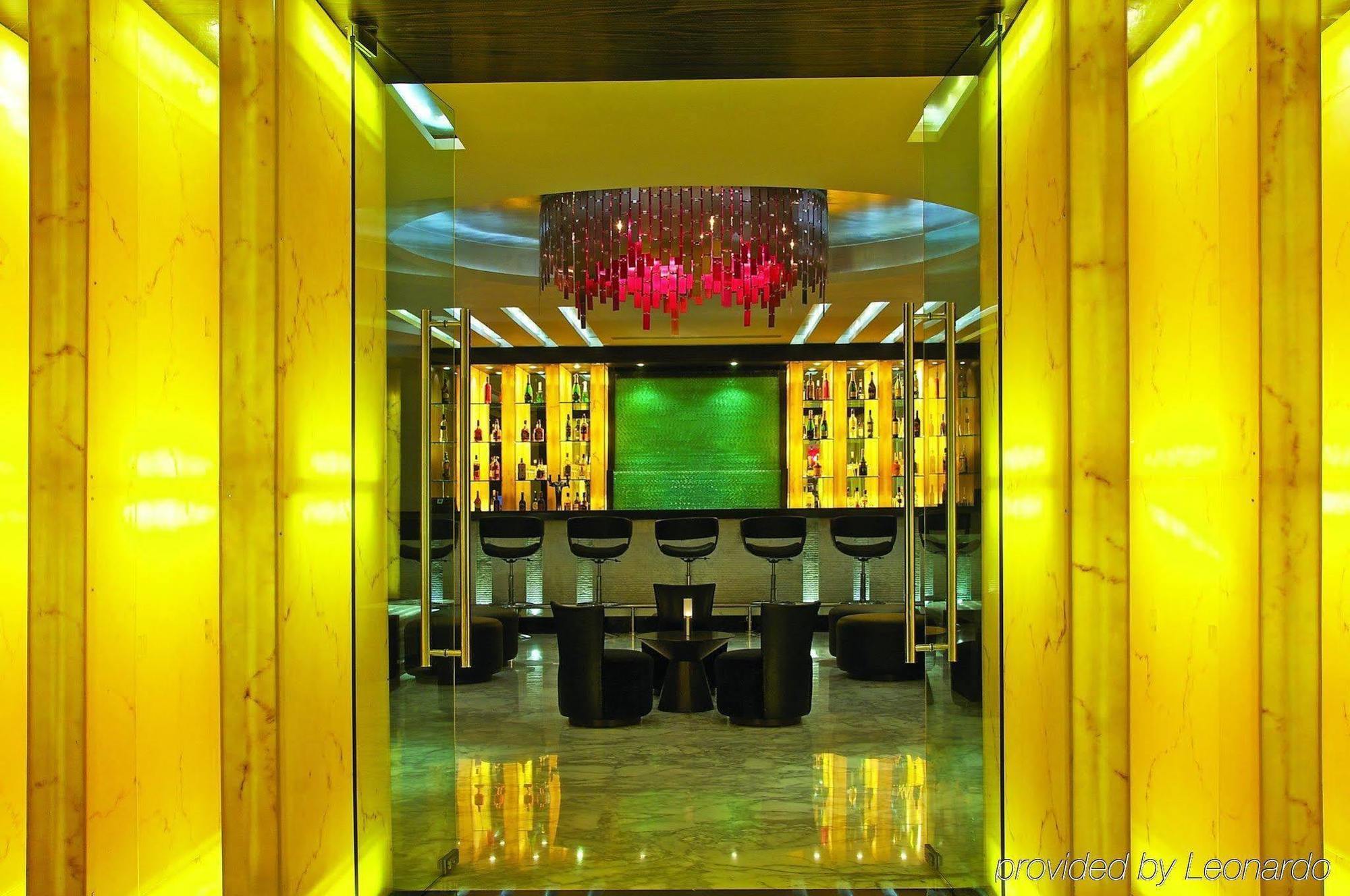Vivanta Hyderabad, Begumpet Nhà hàng bức ảnh The lobby of the hotel